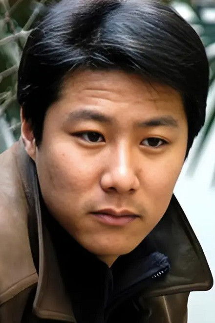 李少飞
