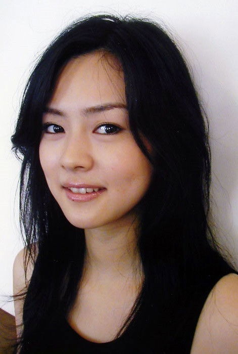 伴杏里